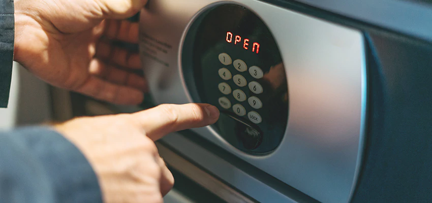 Cash Safe Openers in Lauderhill, Florida